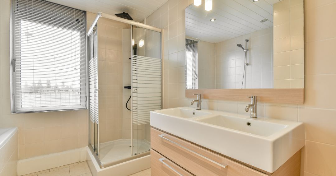 Instalação de box de canto em Uberaba‑MG